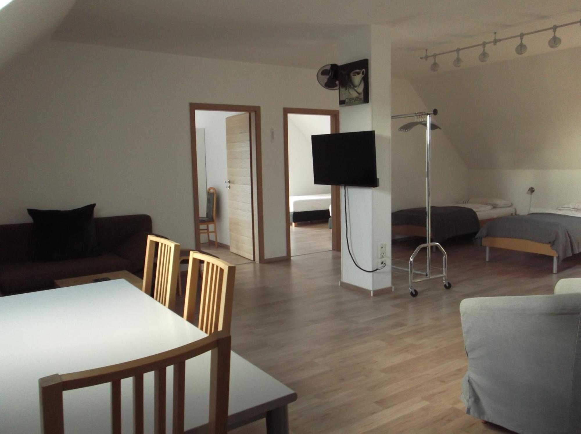 Myhome10, Wiesbaden/mainz, Nr.: 11 *